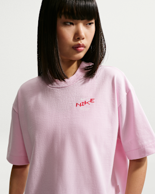 Nike Sportswear Women's Oversized Mod-Cropped T-Shirt. Nike.com
